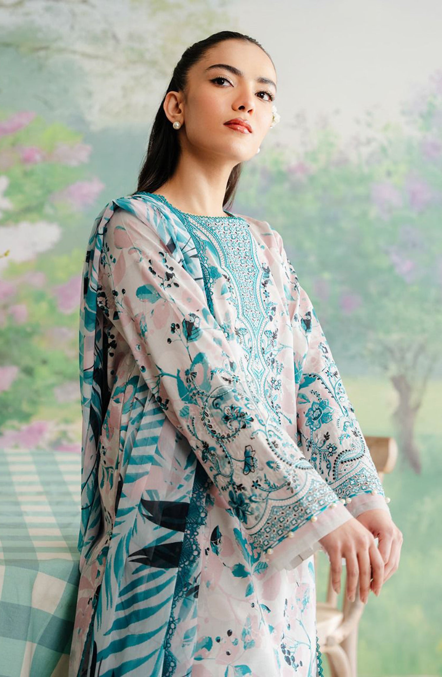 Description
Fabric Lawn
Color Grey
Details
Lawn digital printed front + back (1 pc)
Organza embroidered neckline patch (1 pc)
Organza embroidered front + back border
Lawn digital printed sleeves (1 pc)
Organza embroidered sleeves border (2 pcs)
Chiffon digital printed dupatta (1 pc)
Cotton digital printed trouser (1 pc)
