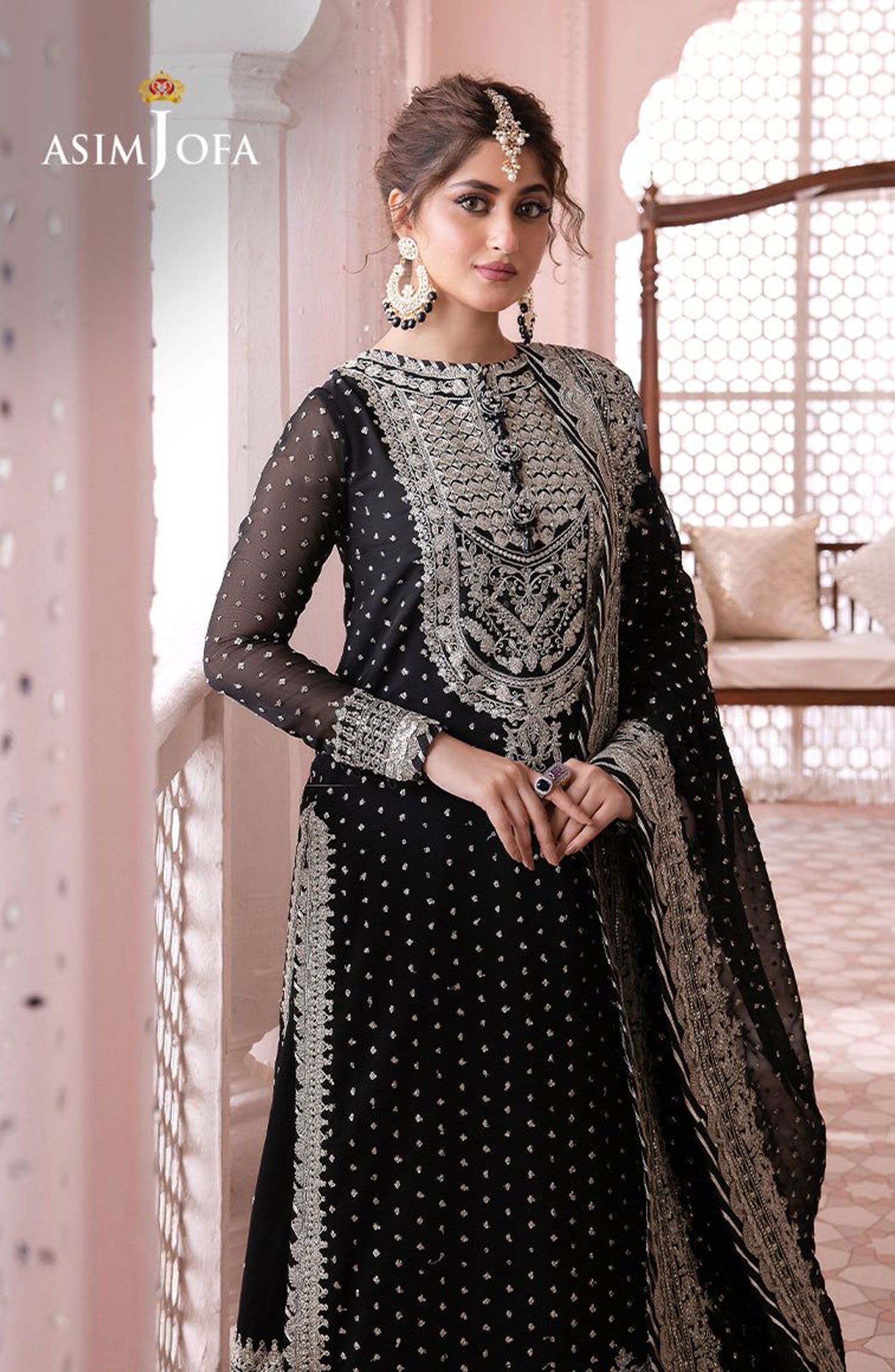 ASIM JOFA
FABRIC
CHIFFON Suit With SATIN SILK Trouser

WORK
SEQUENCE&nbsp;

MEASUREMENTS&nbsp;
SHIRT
Length: 36 Inches&nbsp;
Width: 30 Inches&nbsp;
GARARA
Length: 18 Inches&nbsp;
Width: 120 Inches&nbsp;
TROUSER&nbsp;
3.25 GAZ&nbsp;
#AsimJofareplicadressPakistan #UnstitchedchiffonsuitPakistan #ChiffonsuitwithsatinsilktrouserPakistan #AsimJofaunstitchedchiffonPakistan 
#DesignerchiffonsuitunstitchedPakistan #ChiffondresswithsequenceworkPakistan #UnstitchedgararasuitPakistan #ChiffongararadressPakistan
#AsimJo