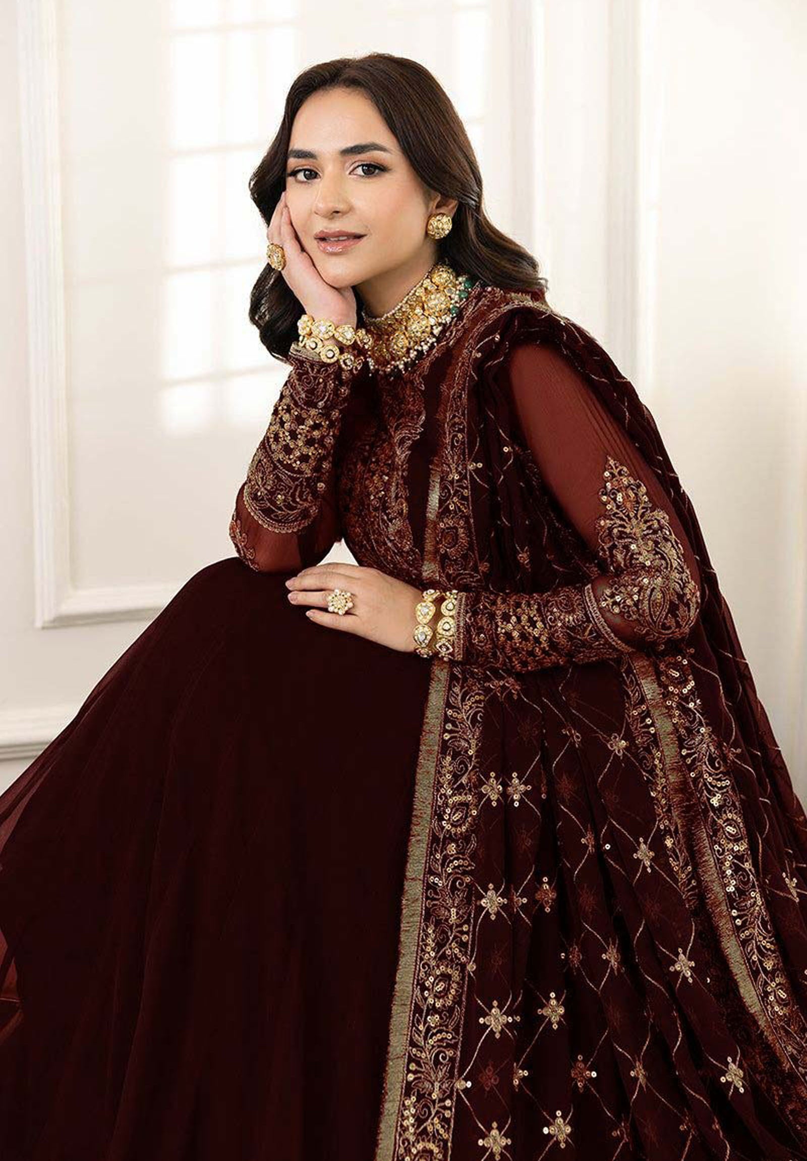 ASIM JOFA
FABRIC
CHIFFON frock With SATIN SILK Trouser 
DETAILS 
Front Body Embroidered With Sequence 
Back Body Embroidered With Sequence 
Sleeves Embroidered With Sequence 
Plain Front & Back With Heavy Embroidered Daman
Dupatta Full Embroidered With 4 Side Embroidered Border With Kiran Lace Attached 
Plain Trouser 
 