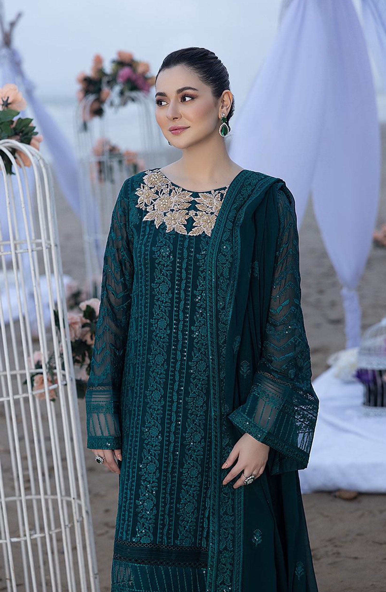 Azure Embroidery Chiffon Dresses Collection
Details
•Full Embroidered Chiffon
•Plain Chiffon Back
Back embroidery Daman
•Embroidered Neck Patch&amp;
Hand work
•Chiffon Embroidered Sleeves &amp; sleeves embroidered border
•Embroidered Front daman
•Chiffon Embroidered Dupatta
•Malai Trouser with Chiffon Dress

