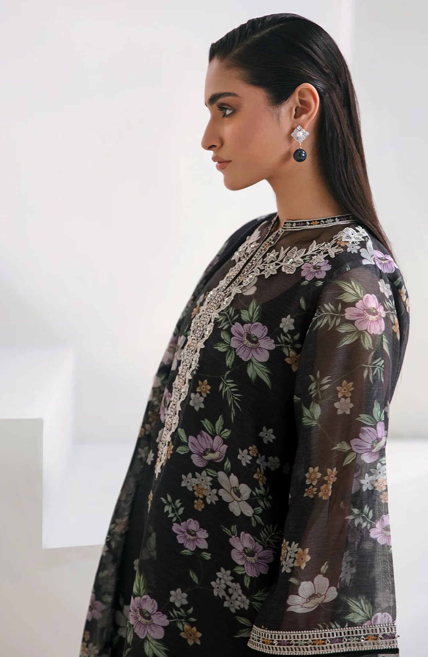 FABRIC COTTON NET Shirt With ORGANZA Dupatta & MALAI Trouser
DETAILS  Front Back & Sleeves Printed 
Front Back Daman Embroidered Bunch
Sleeves Heavy Embroidered Cuff Bunch
Printed Dupatta With 2 Side Embroidered Border
Plain Trouser
