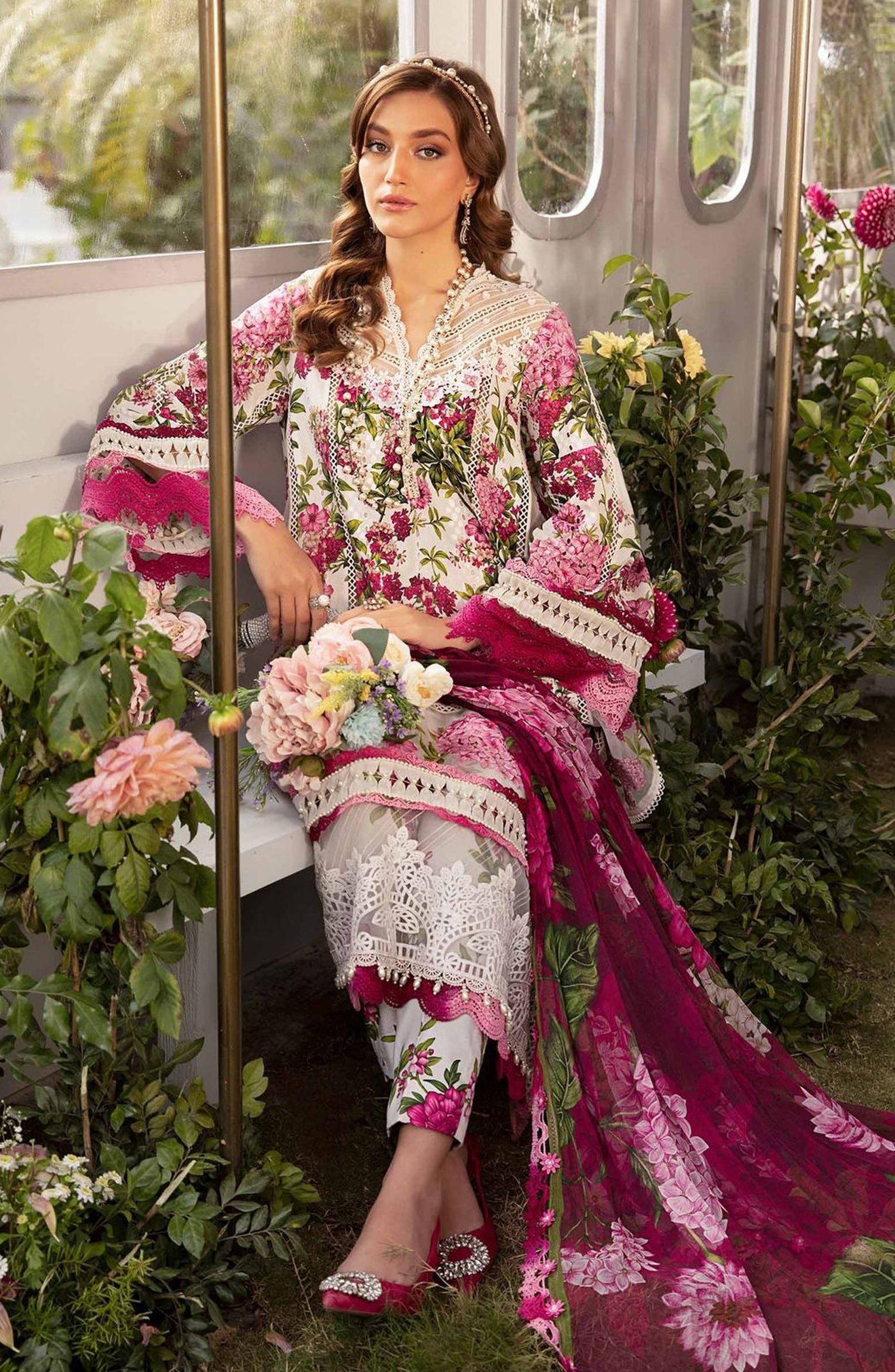 Maria B Printed lawn front with heavy embroidered spangle work neckline with embroidered spangle work daman boarder
Printed lawn back
Printed lawn sleeves with heavy embroidered spangle work sleeves boarder
Printed chiffon dupatta
printed cambric trouser