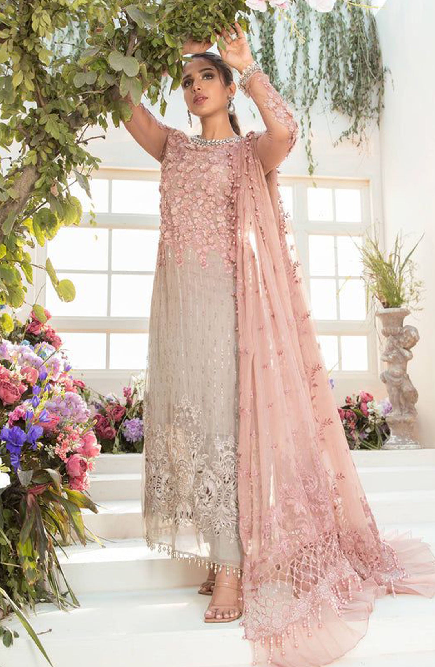 MARIA B
Embellished Handwork & Sequence Work☆
Full Embroidered Chiffon Tie & Dye Front With Embellished 3D Flower Work  Chiffon Tie & Dye Back Embroidered Chiffon Sleeves With 3D Handwork Embroidered Front Daman Patch Embroidered Chiffon Heavy Dupatta Dyed plan malai Trouser Embellished Neckline & Sleeves Border