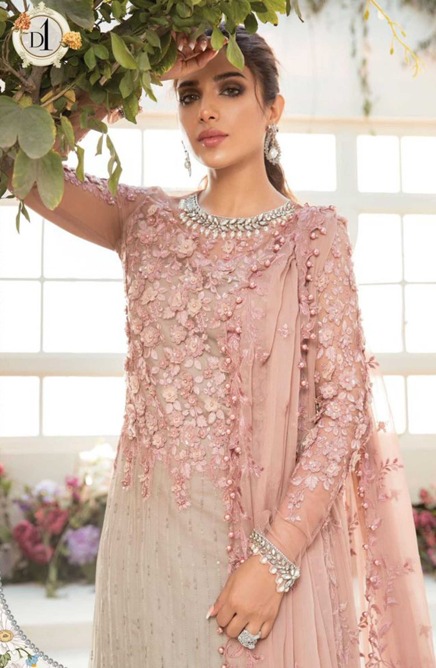 MARIA B
Embellished Handwork & Sequence Work☆
Full Embroidered Chiffon Tie & Dye Front With Embellished 3D Flower Work  Chiffon Tie & Dye Back Embroidered Chiffon Sleeves With 3D Handwork Embroidered Front Daman Patch Embroidered Chiffon Heavy Dupatta Dyed plan malai Trouser Embellished Neckline & Sleeves Border