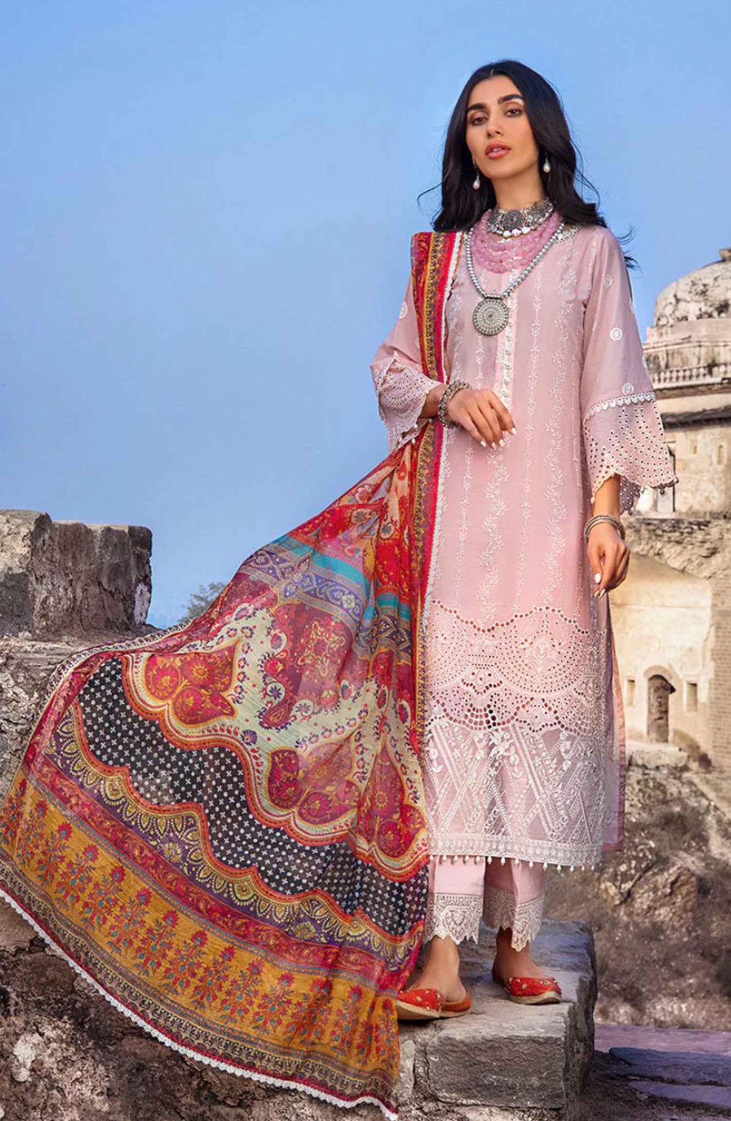 *ZAINAB CHOTTANI LUXURY LAWN *